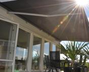 Toldos de Braços Retráteis Toldos de Braços Retráteis